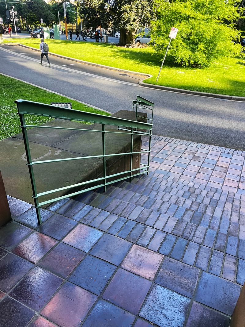Surgeon Rail
