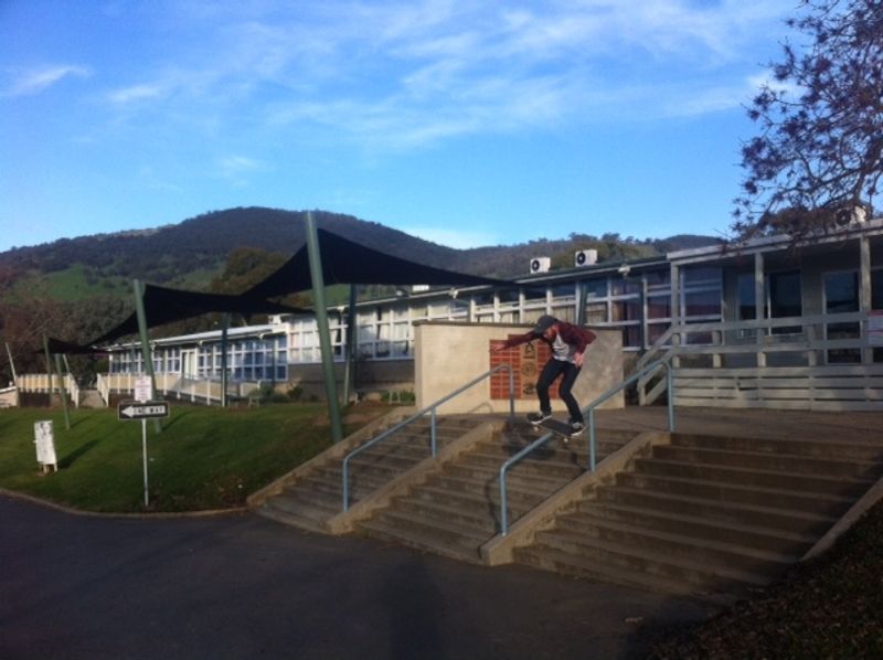 Tall Rail 