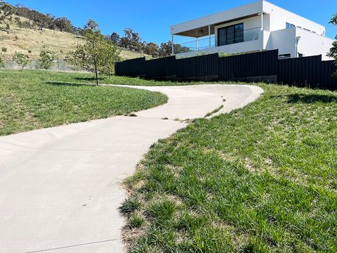 Taylor Downhill photo 2