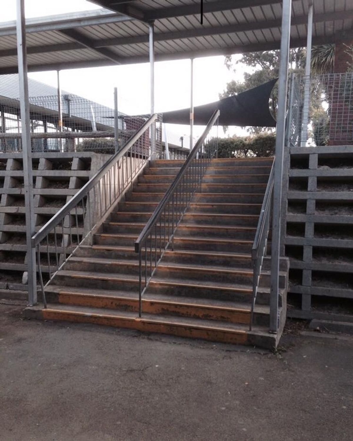 Templestowe School Rail skate spot