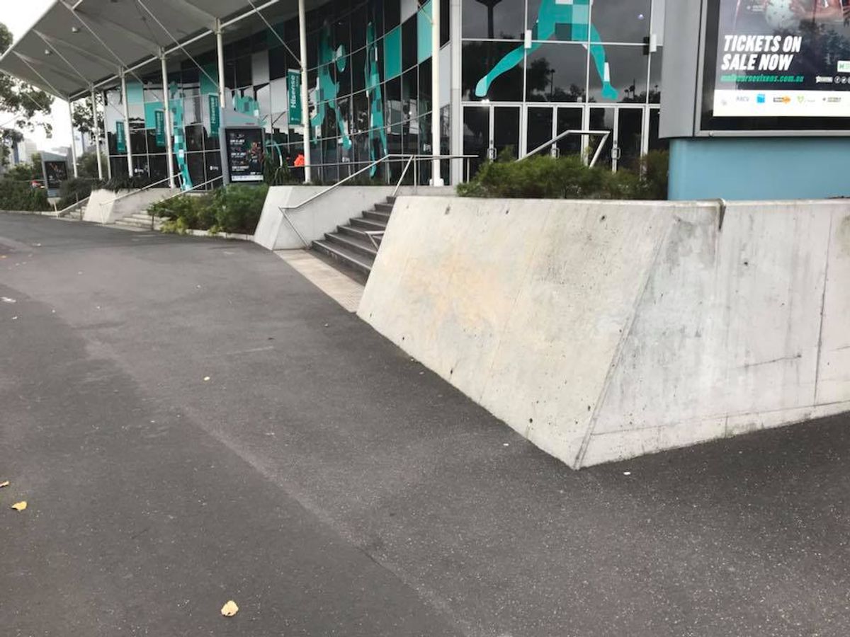 Hisense Banks skate spot