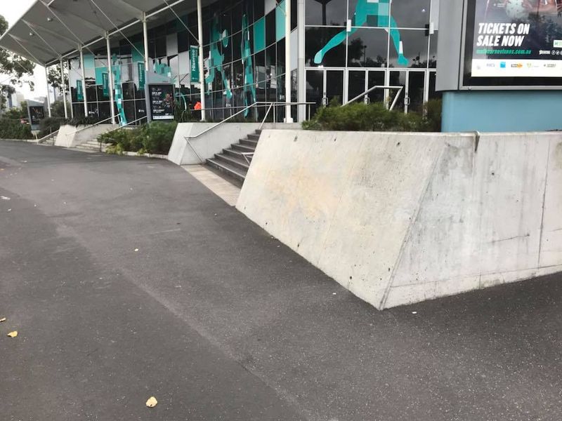 Hisense Banks 