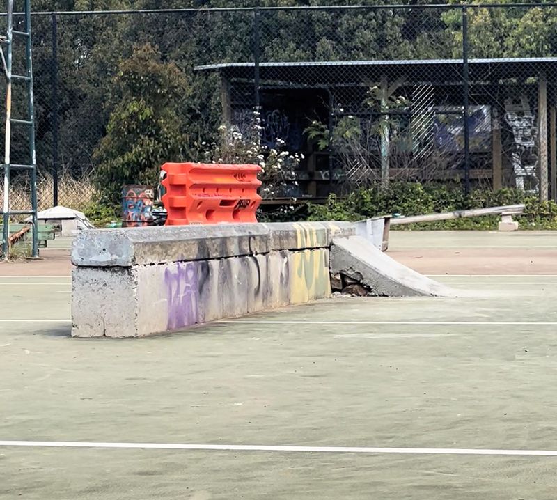 Courtside DIY
