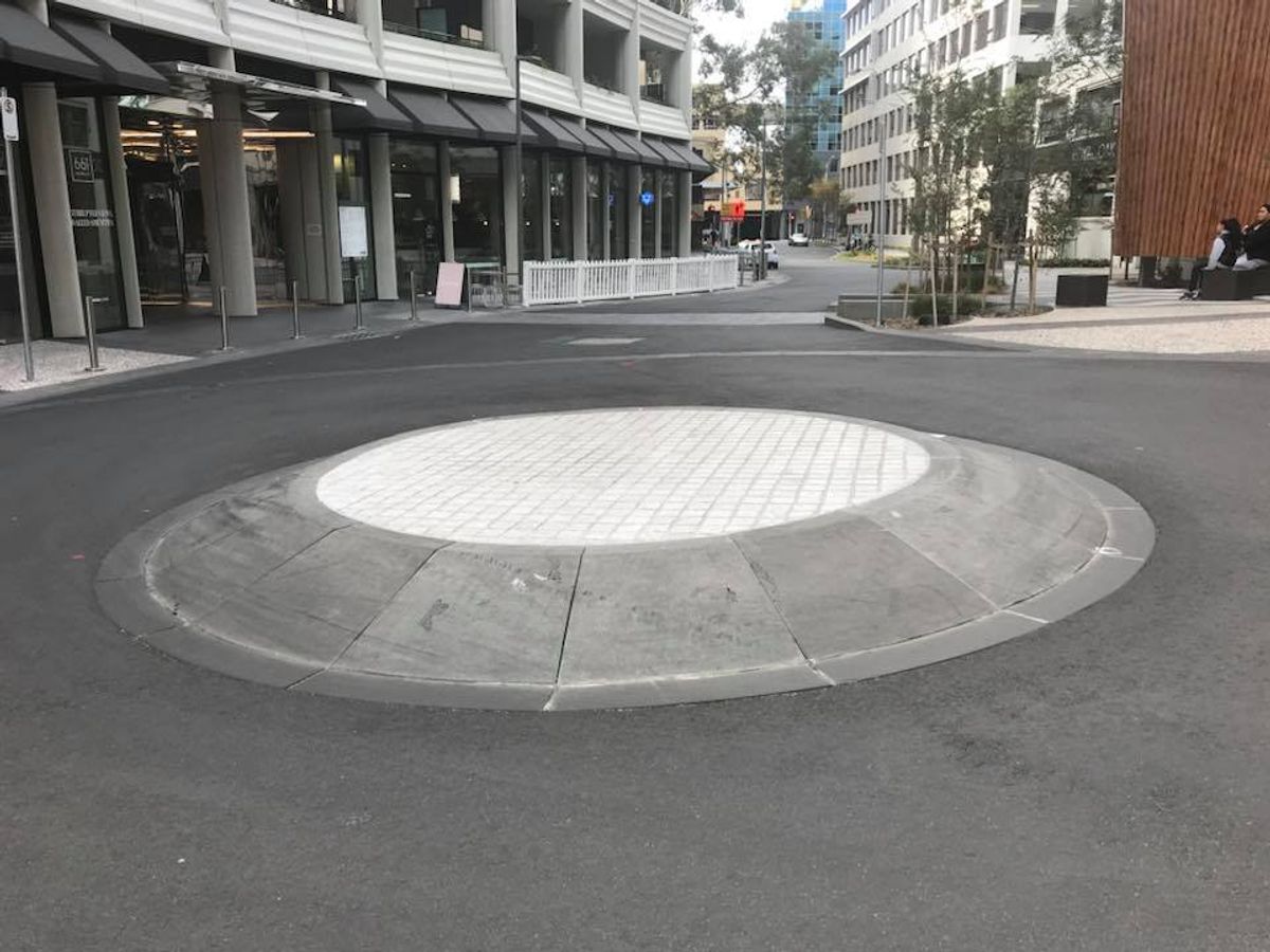 The Moon skate spot