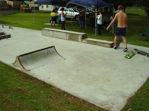 Tiaro (CLOSED) Skatepark photo 9