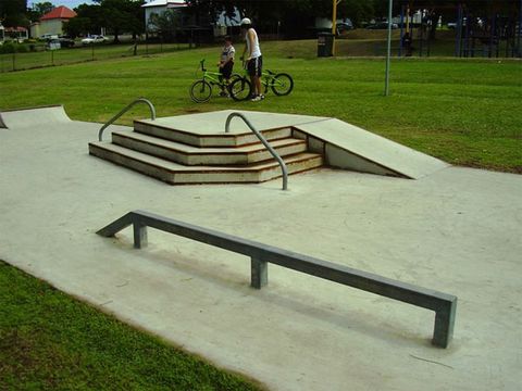 Tiaro (CLOSED) Skatepark photo 10