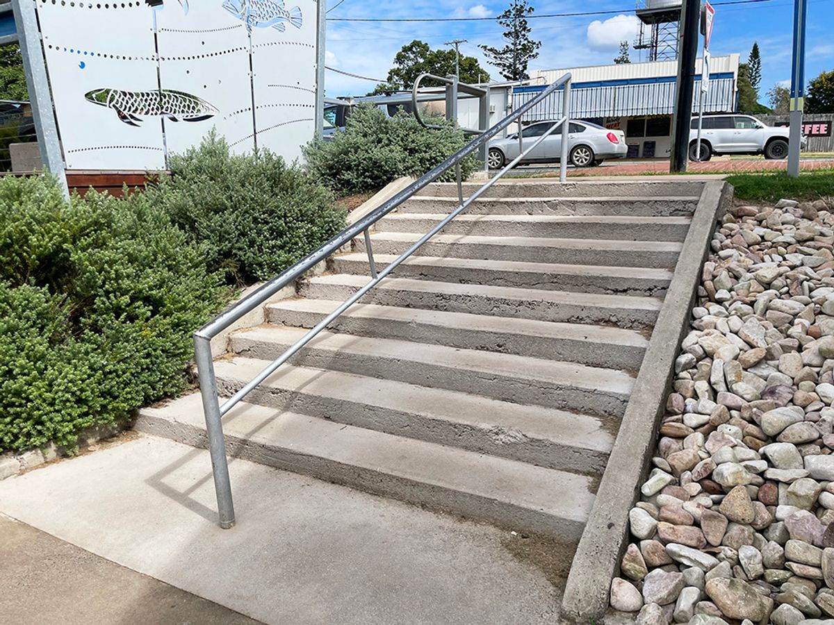 Tiaro Rail skate spot