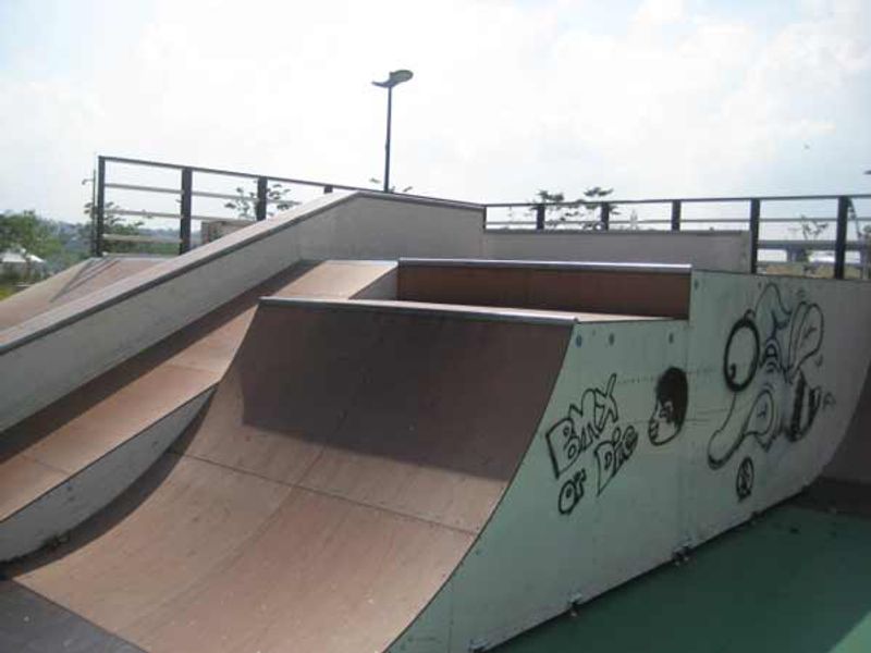 Ttukseom Skatepark