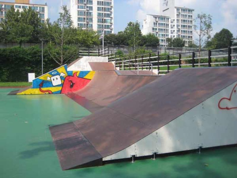 Ttukseom Skatepark