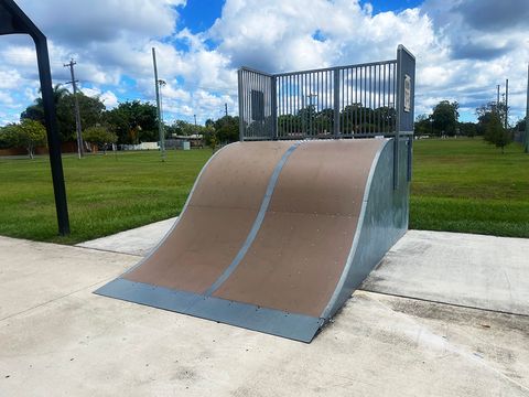 Torbanlea Skatepark photo 4