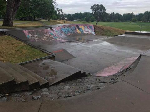 Tumut Skatepark photo 10