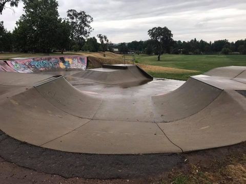 Tumut Skatepark photo 11