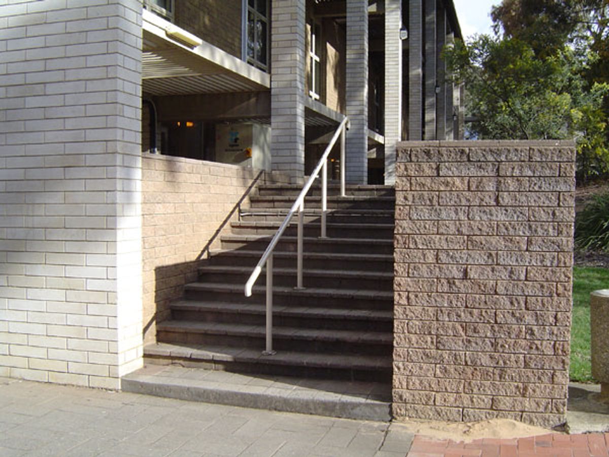 UC Rail skate spot