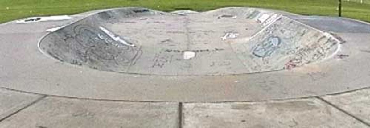 Unanderra Bowl skatepark