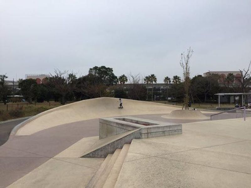 Urayasu City Athletic Skatepar