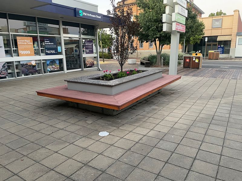 Ocean St Bench 