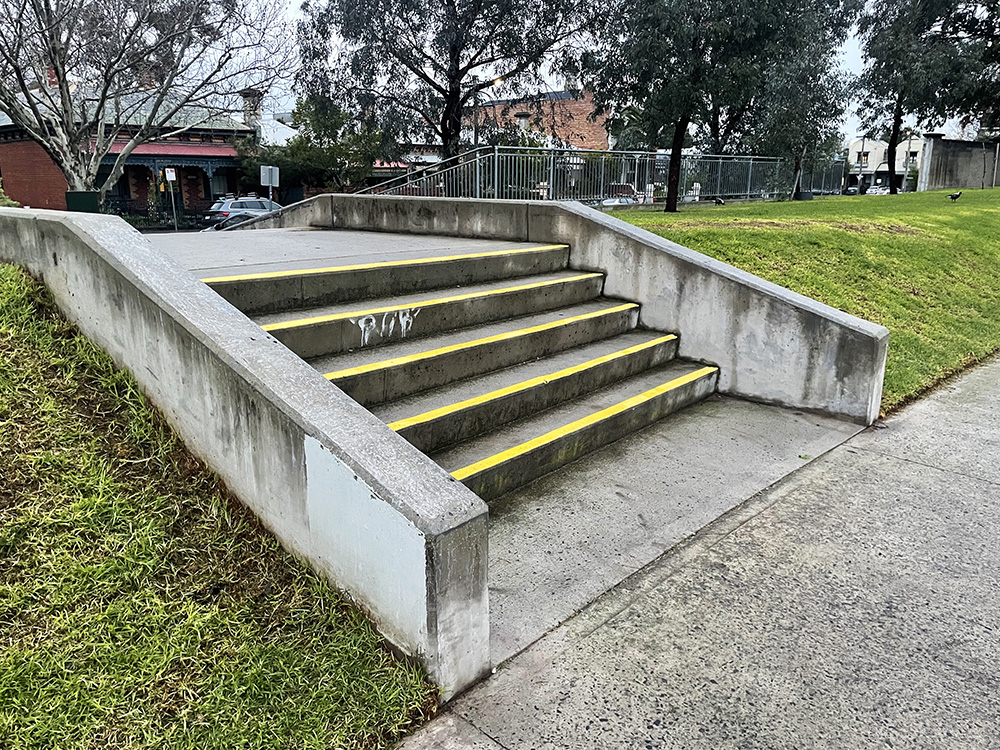 Vic Park Small Hubba