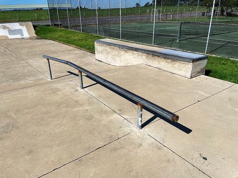 Wallalong Skatepark photo 9