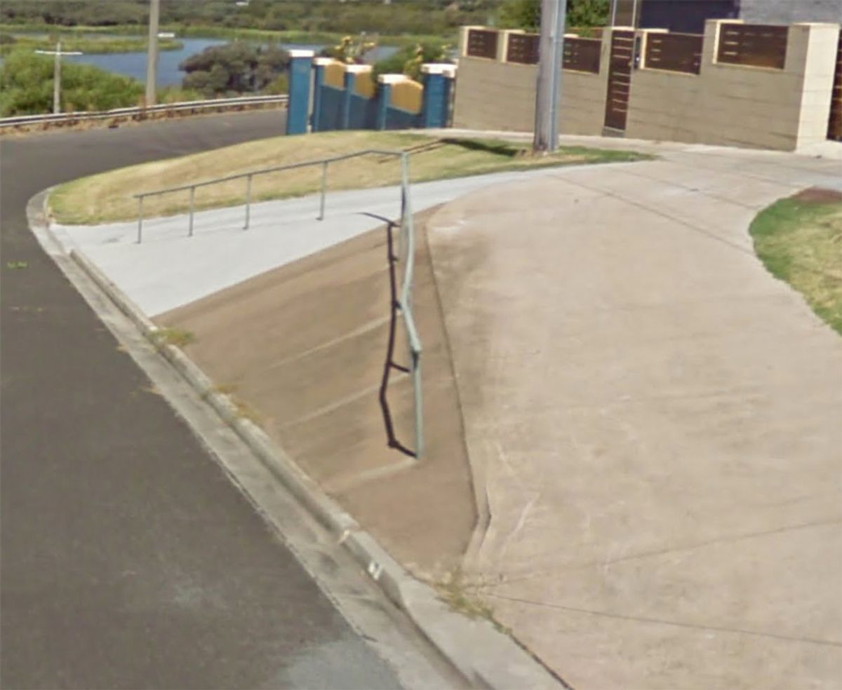 Cramont St Bank skate spot