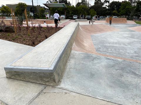 Waurn Ponds Skatepark photo 11
