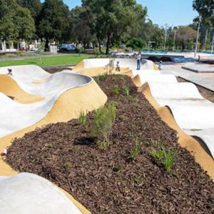 Wellington Square Pump Tr