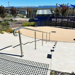 Whilam Rail 