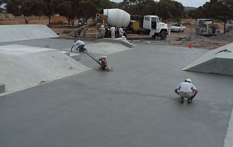 Risk it Skate Park photo 4