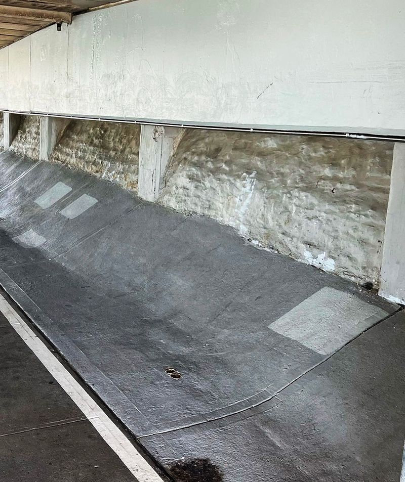 Windang Bridge Banks
