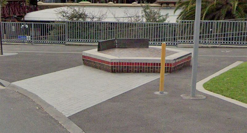 Windsor Station Ledge
