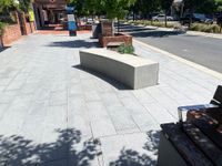 High St Curved Ledge