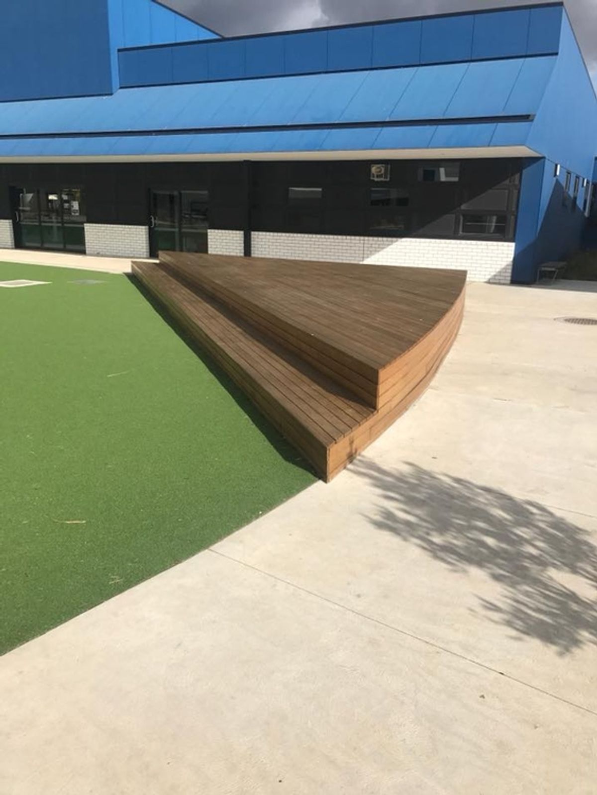 P12 Wooden Ledge skate spot