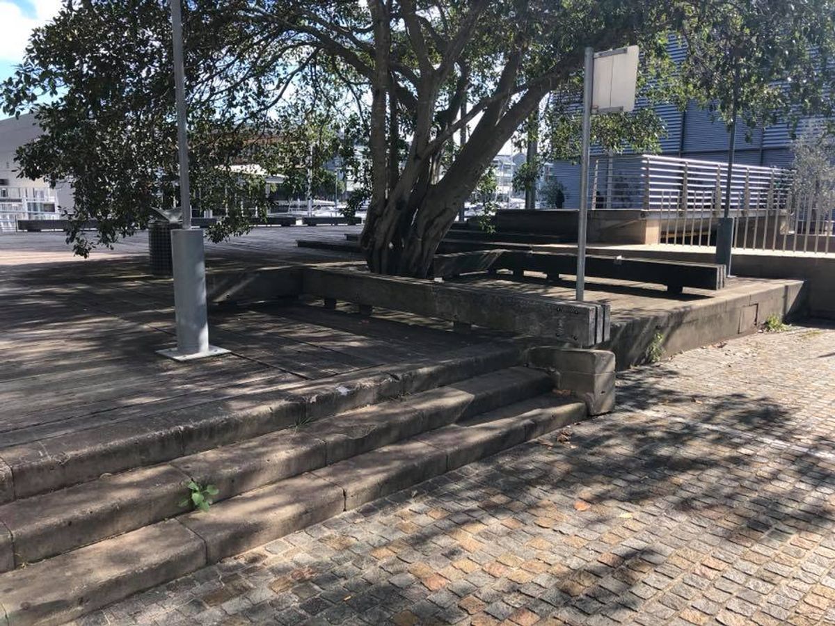 Haru Haru Ledge skate spot