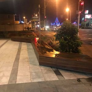 Main St Ledge