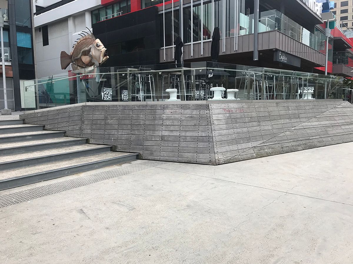 Riverside Wooden Ledge skate spot