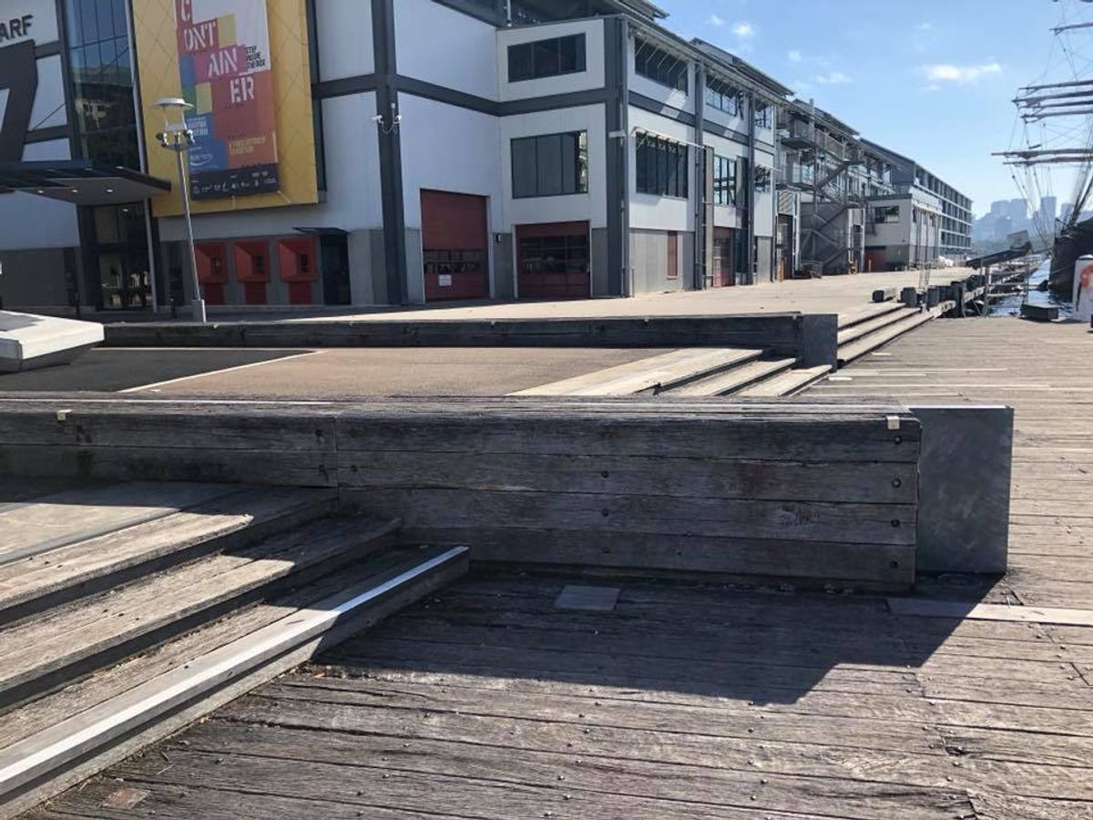 Wharf 7 Out Ledges skate spot