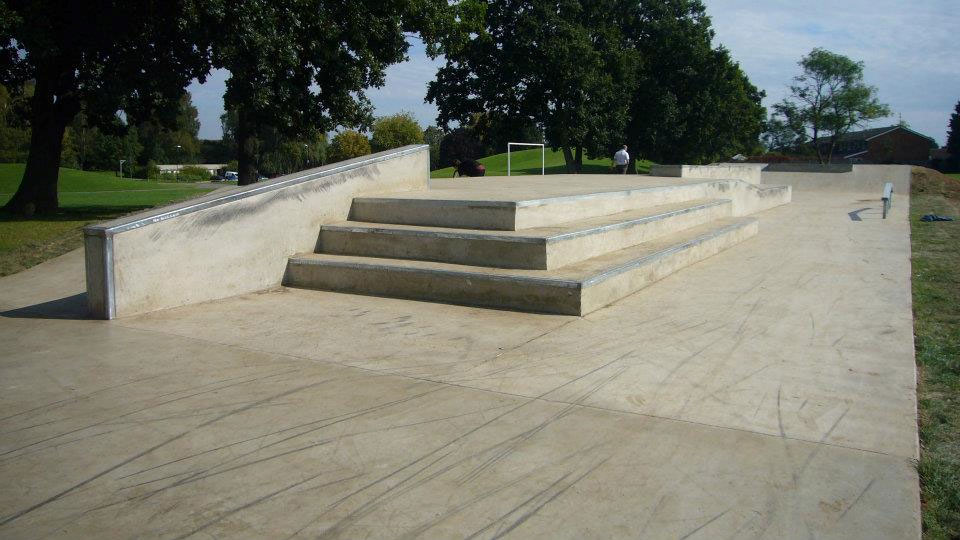 Woodley Skate Park 