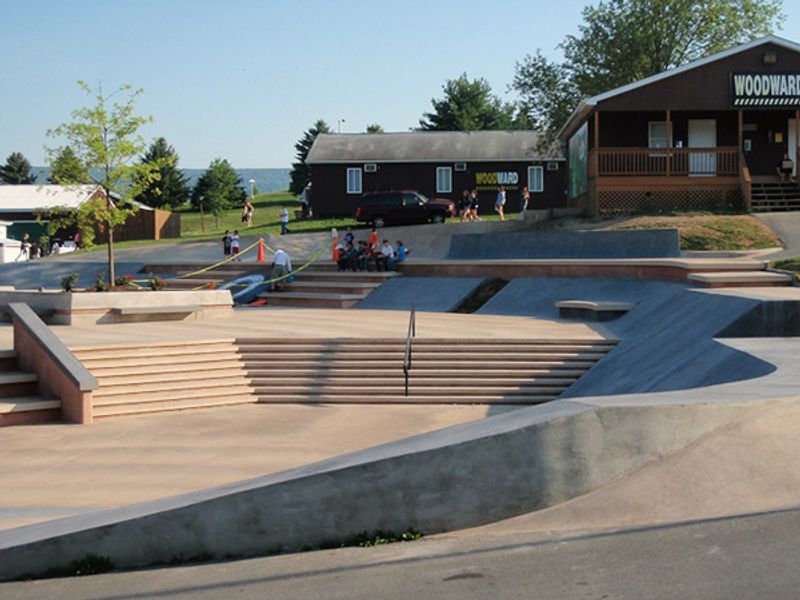 Woodward East Plaza