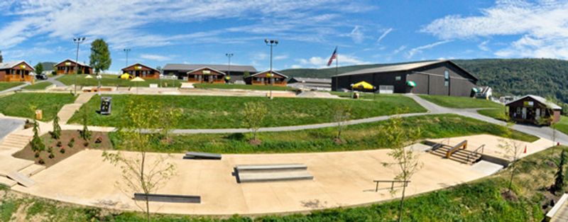 Woodward East Plaza