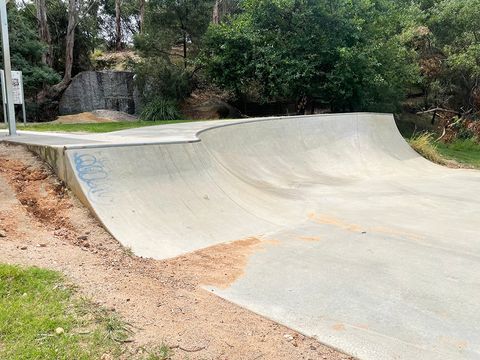 Yackandandah Skatepark photo 3