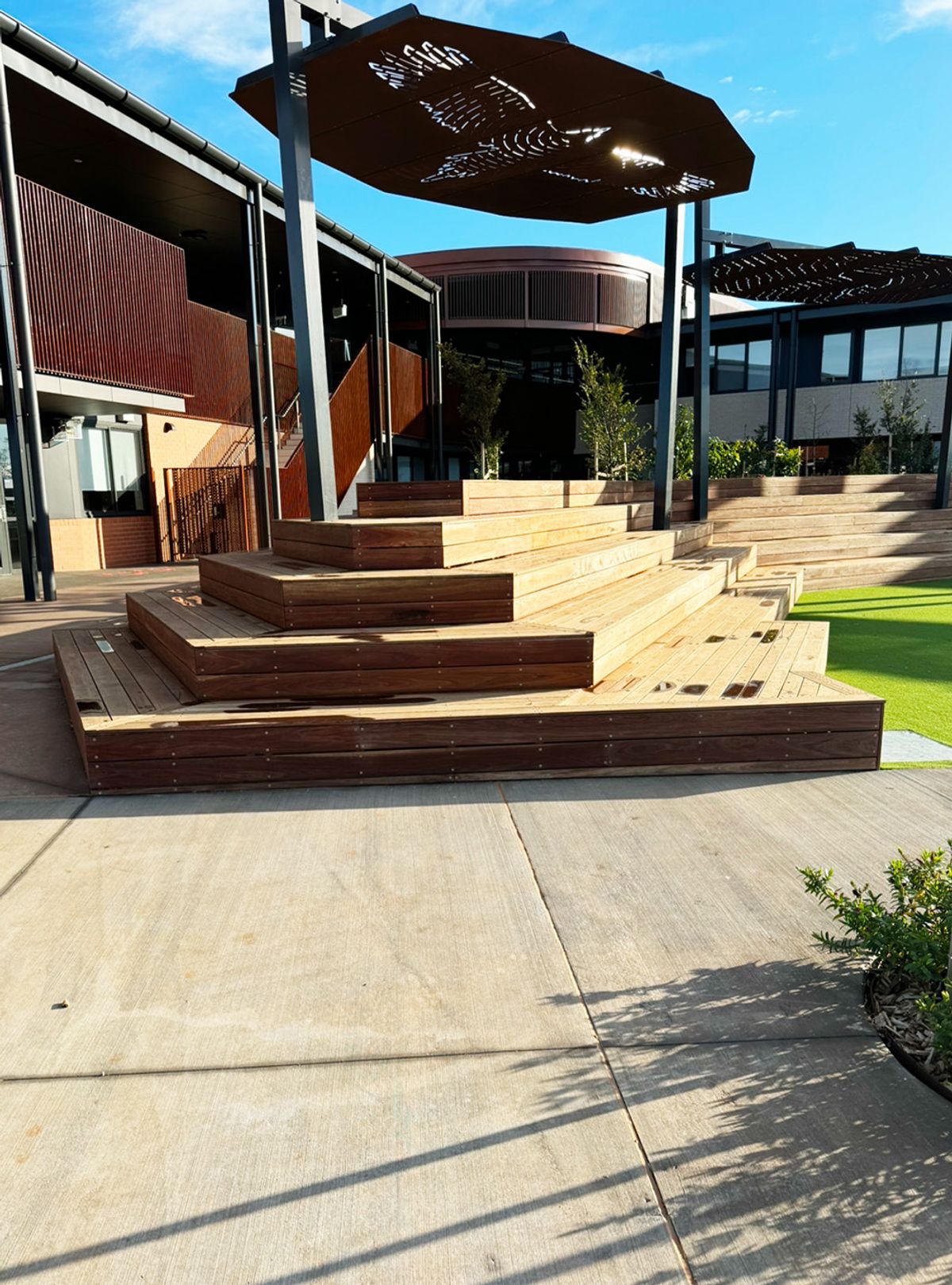 Yarrinbing Stage skate spot