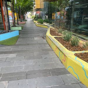 Res Library Ledges