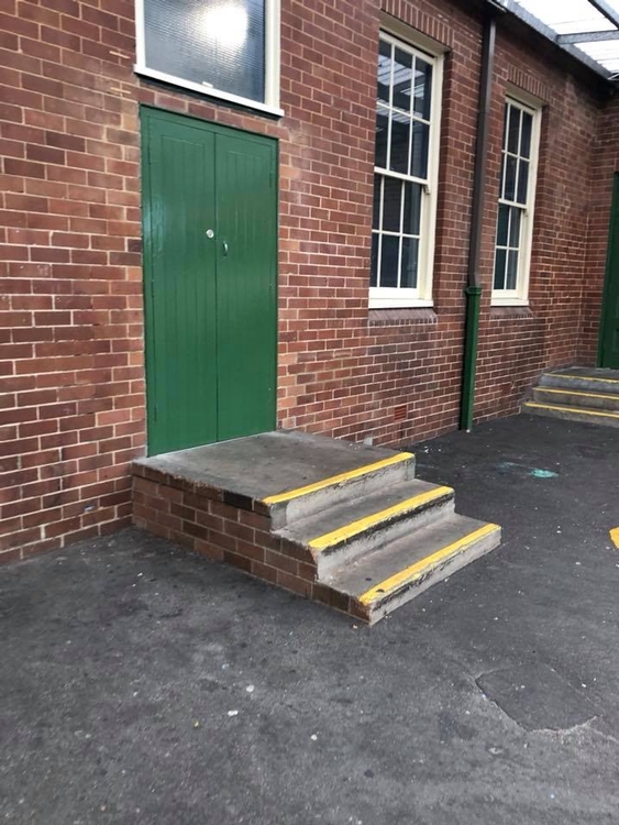 Lane Cove School Stoop