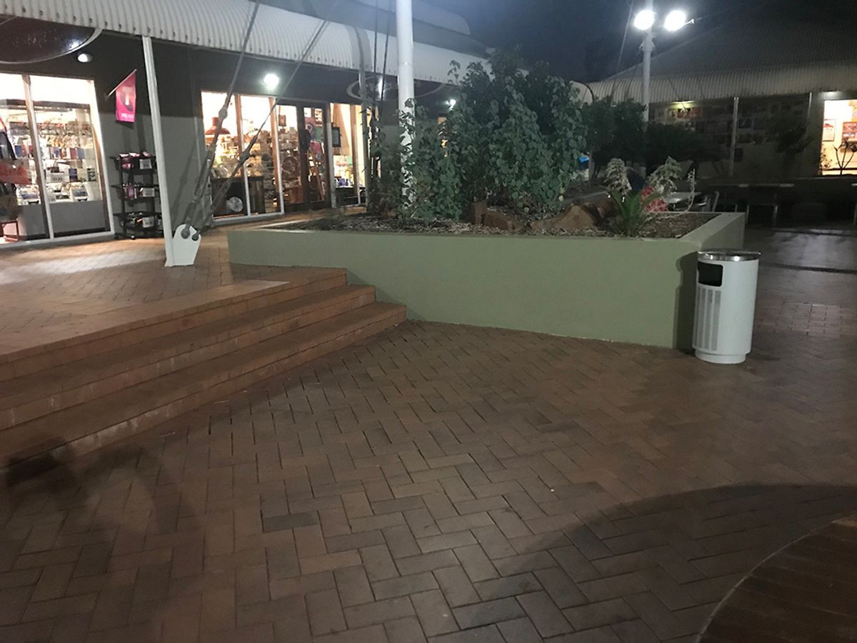 Yulara Outledge skate spot