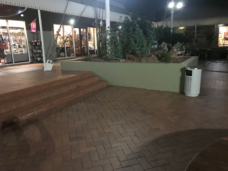 Yulara Outledge