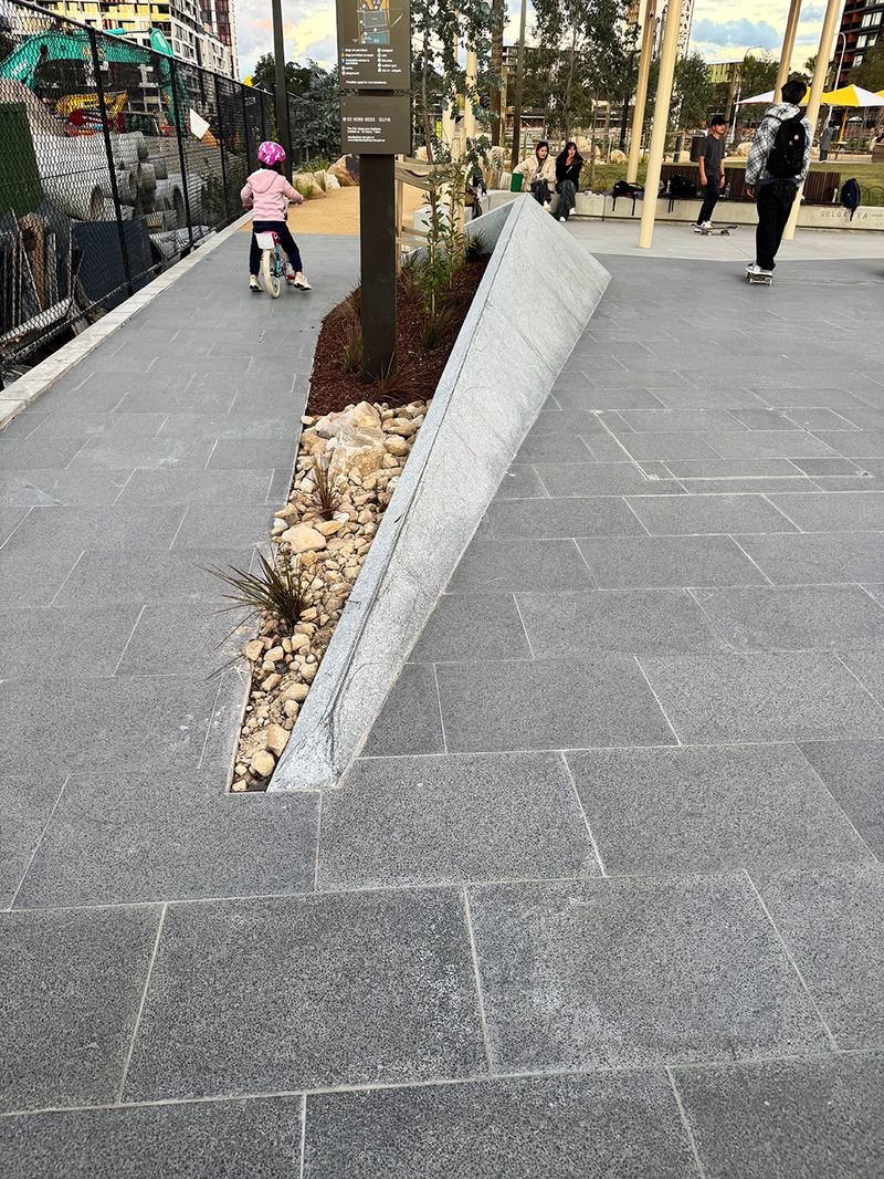 Zetland Plaza